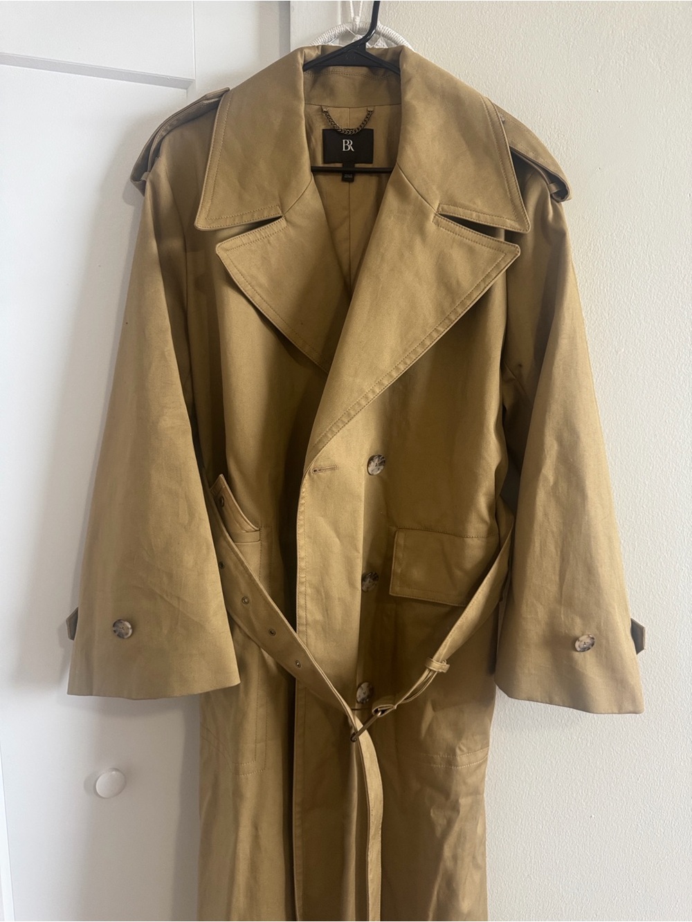 Banana Republic Tan Trench Coat - Classic Double-Breasted Jacket